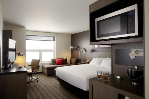 Hyatt House LA - University Medical Center Main image 2